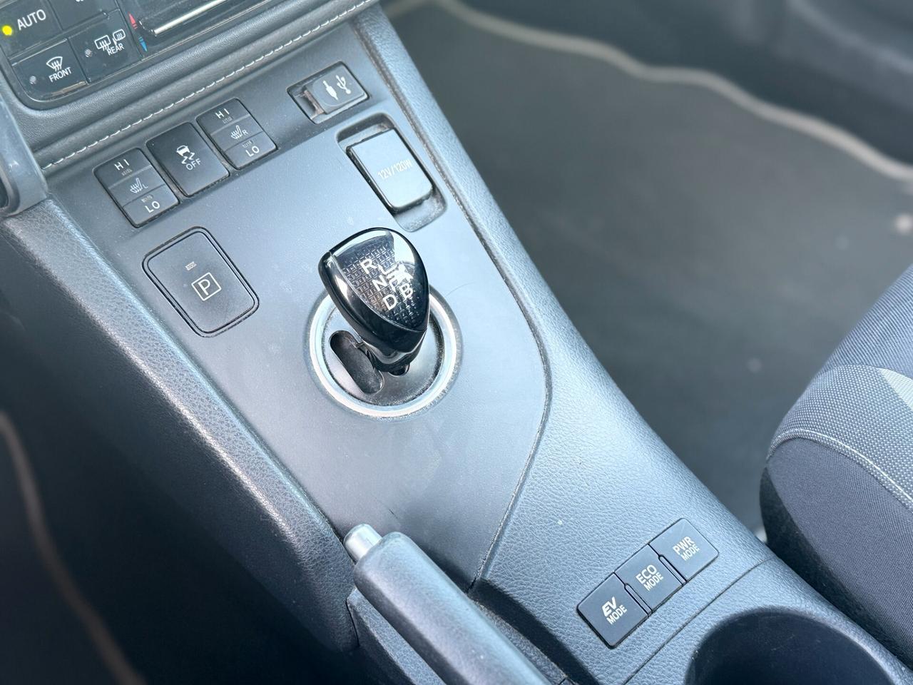 Toyota Auris Touring Sports 1.8 Hybrid Lounge