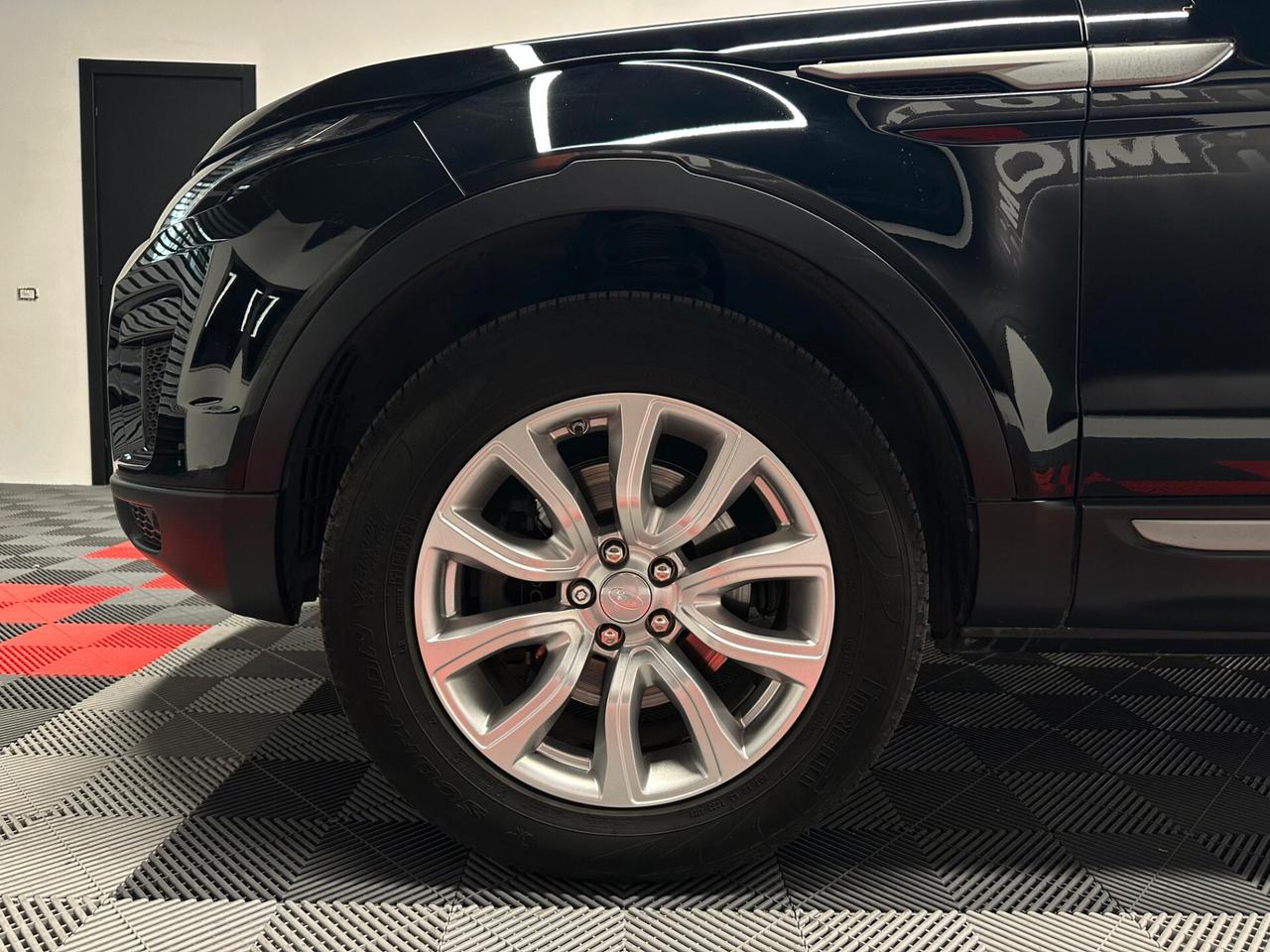 Land Rover Range Evoque Iva esposta Autocarro N1