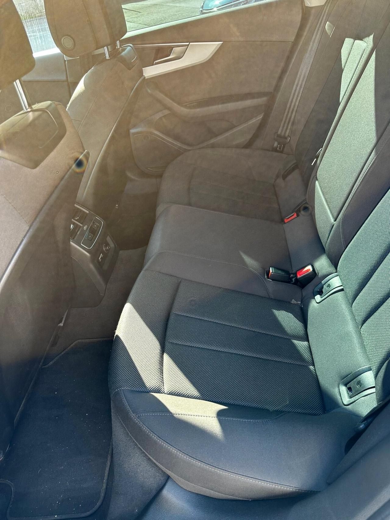 Audi A5 SPB 40 TDI quattro S tronic Business