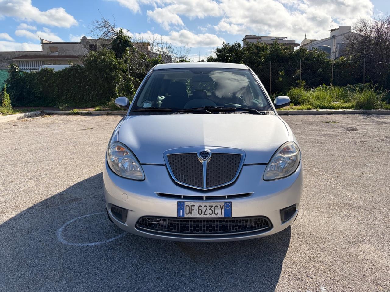 Lancia Ypsilon 1.2 Argento
