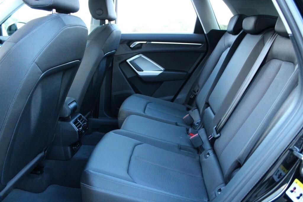 AUDI Q3 2.0 TDI 150 CV s-tronic *Matrix *Camera