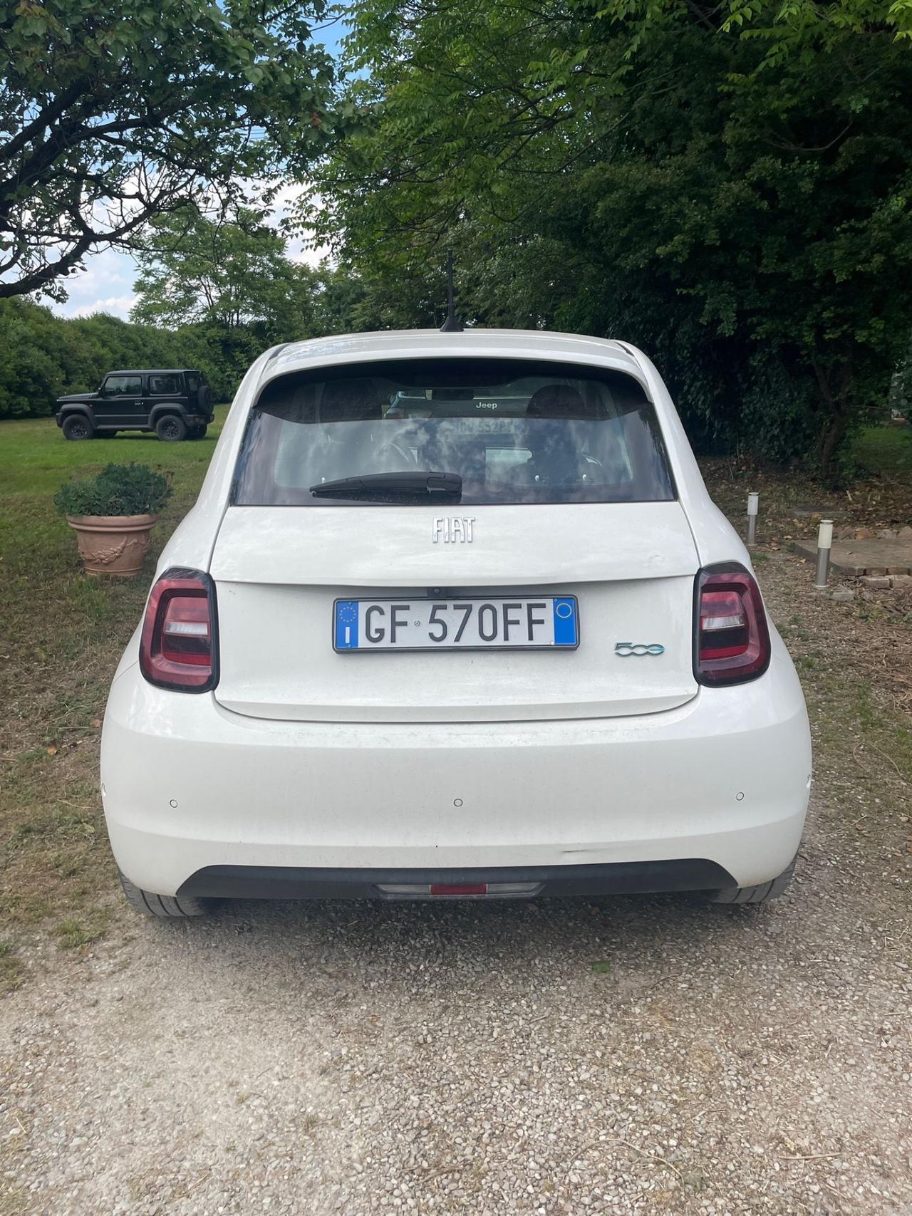 Fiat 500e Berlina 42 kWh Icon 320 km autonomia