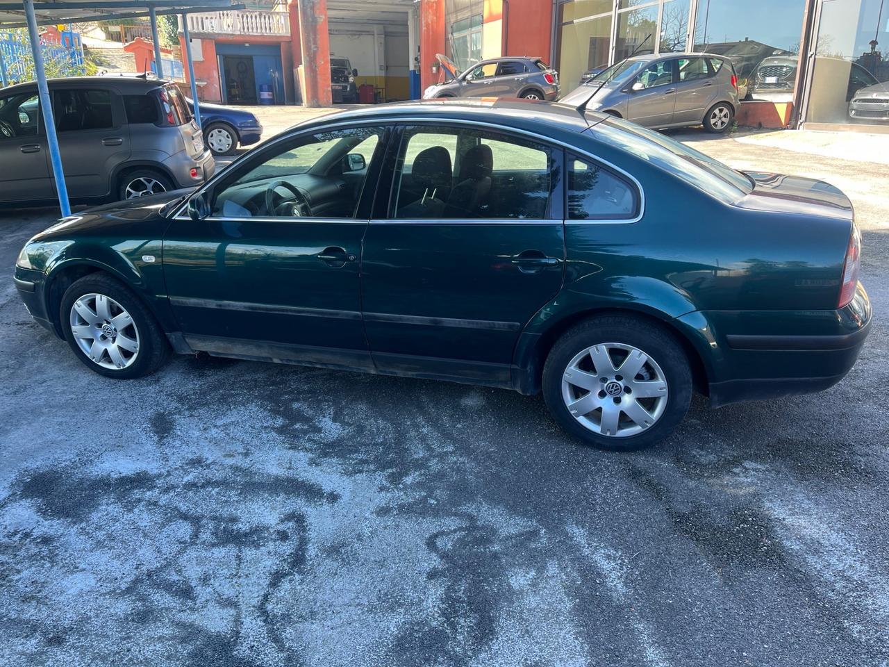 Volkswagen Passat 1.8 T 20V cat Highline