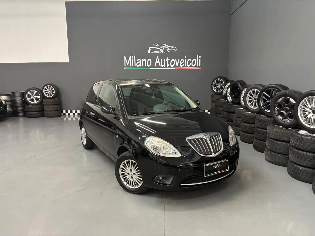 Lancia Ypsilon 1.2 Argento