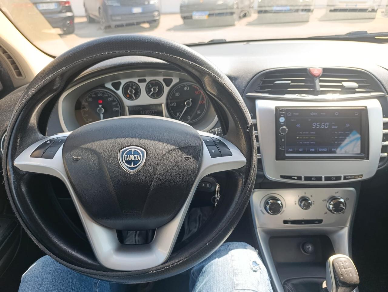 Lancia Delta 1.6 MJT DPF Platino