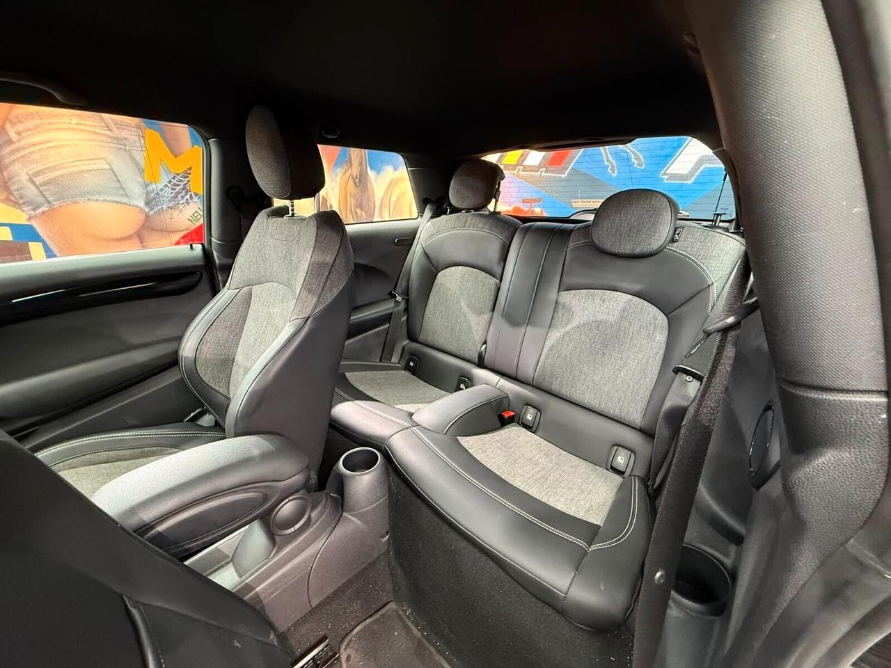Mini Cooper SE XL (934)