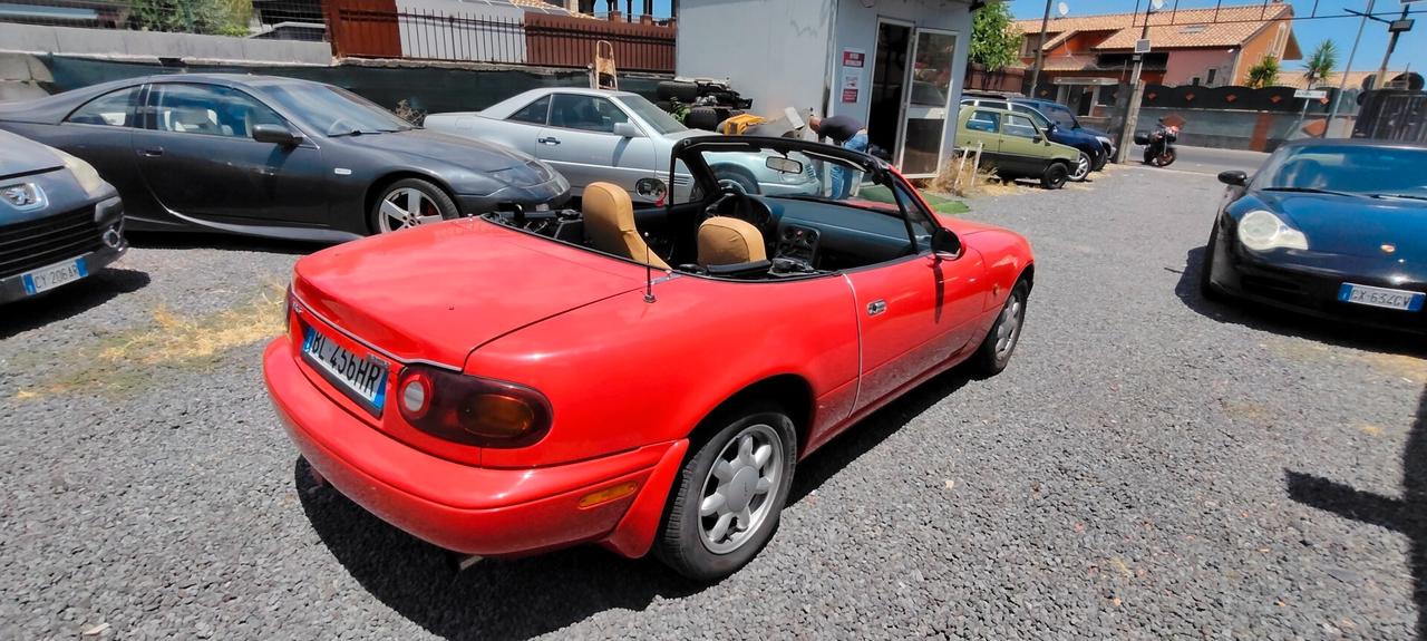 Mazda MX-5 1.6i 16V cat