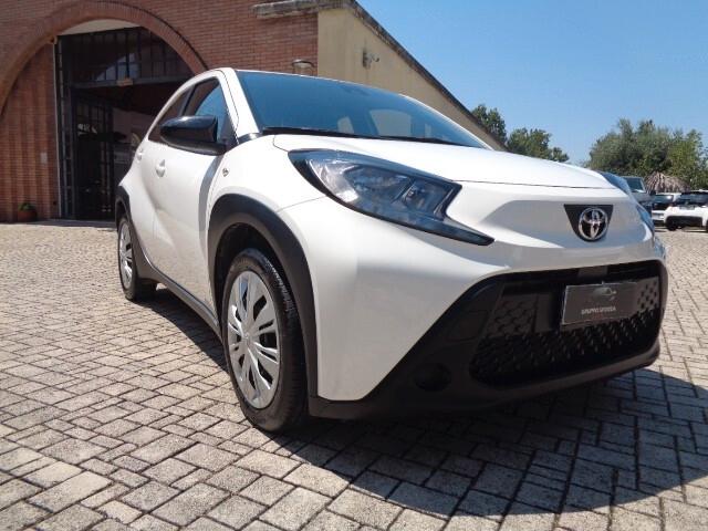 Toyota Aygo X 1.0 VVT-i 72 CV 5 porte Active S-CVT NESSUN VINCOLO DI FINANZIAMENTO