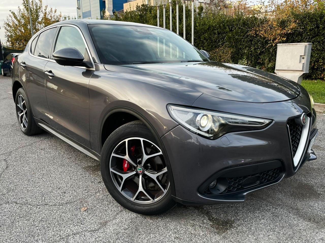 Alfa Romeo Stelvio 2.2 TD 190 CV Q4 EXECUTIVE 19 PINZE ROSSE