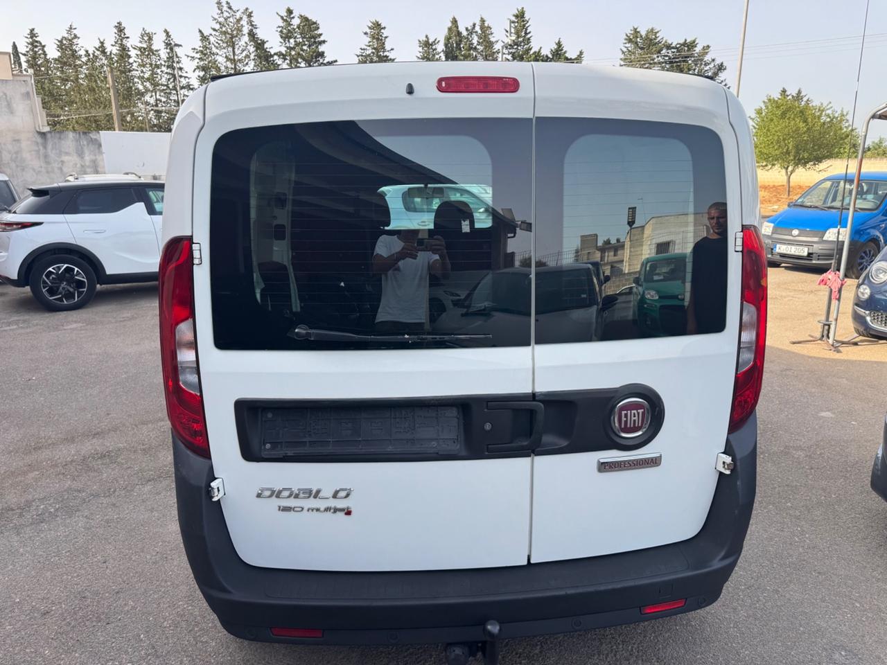 Fiat Doblo 1600.120cv 3 posti tetto apribile Gancio 2017