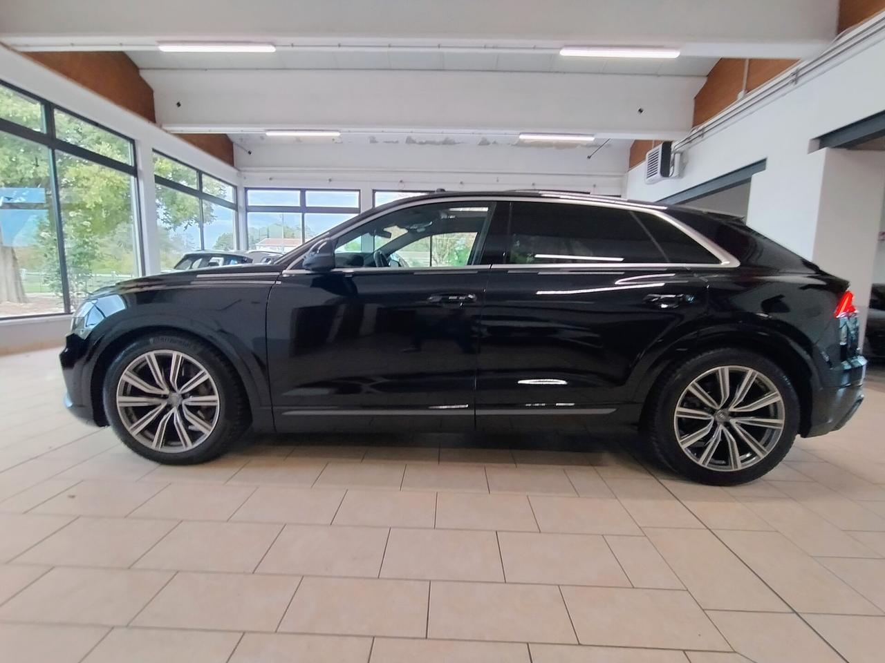 AUDI Q8 50 TDI quattro tiptronic S LINE TETTO RADAR