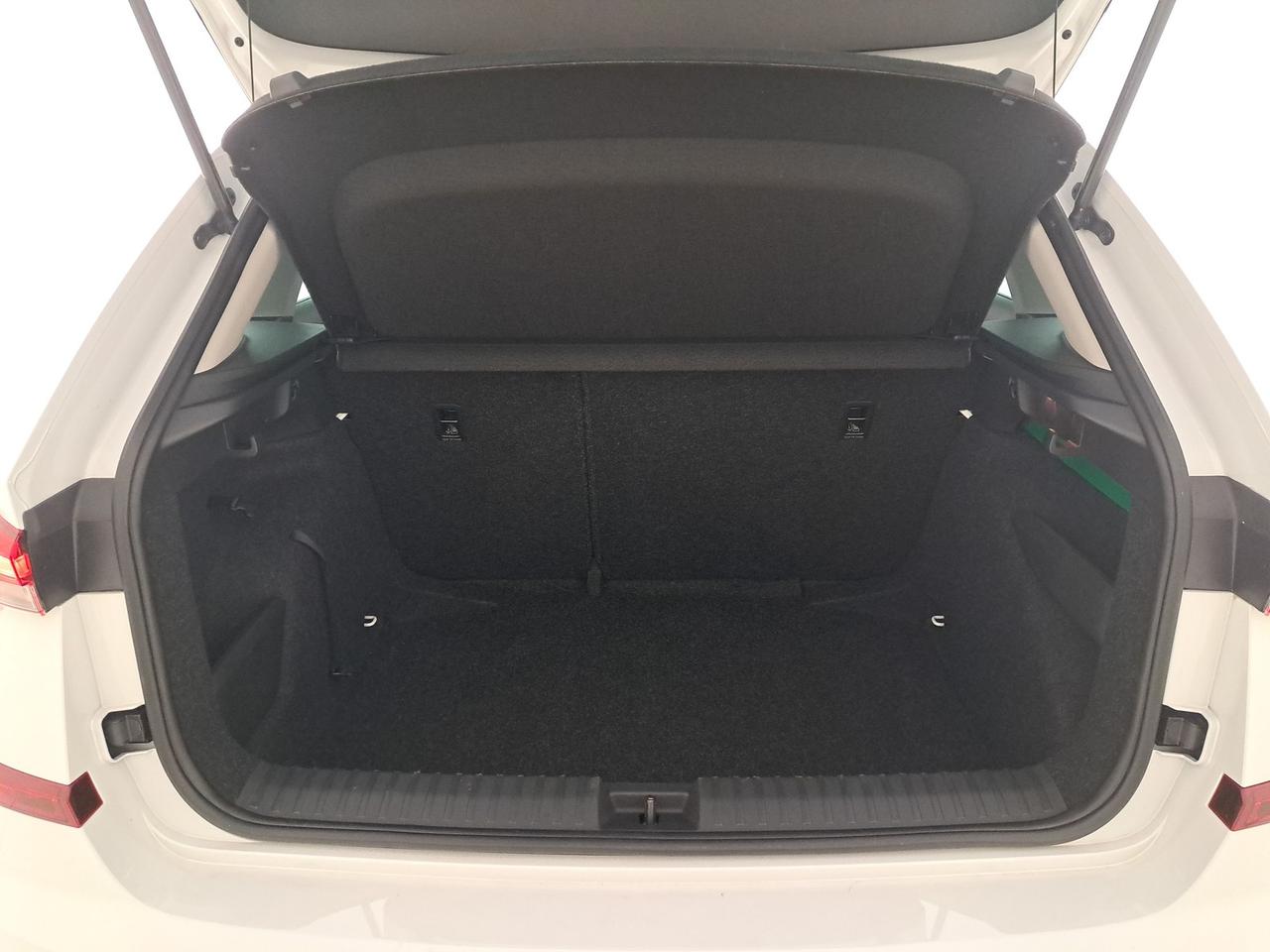 Skoda Kamiq 1.0 tsi black dots 95cv