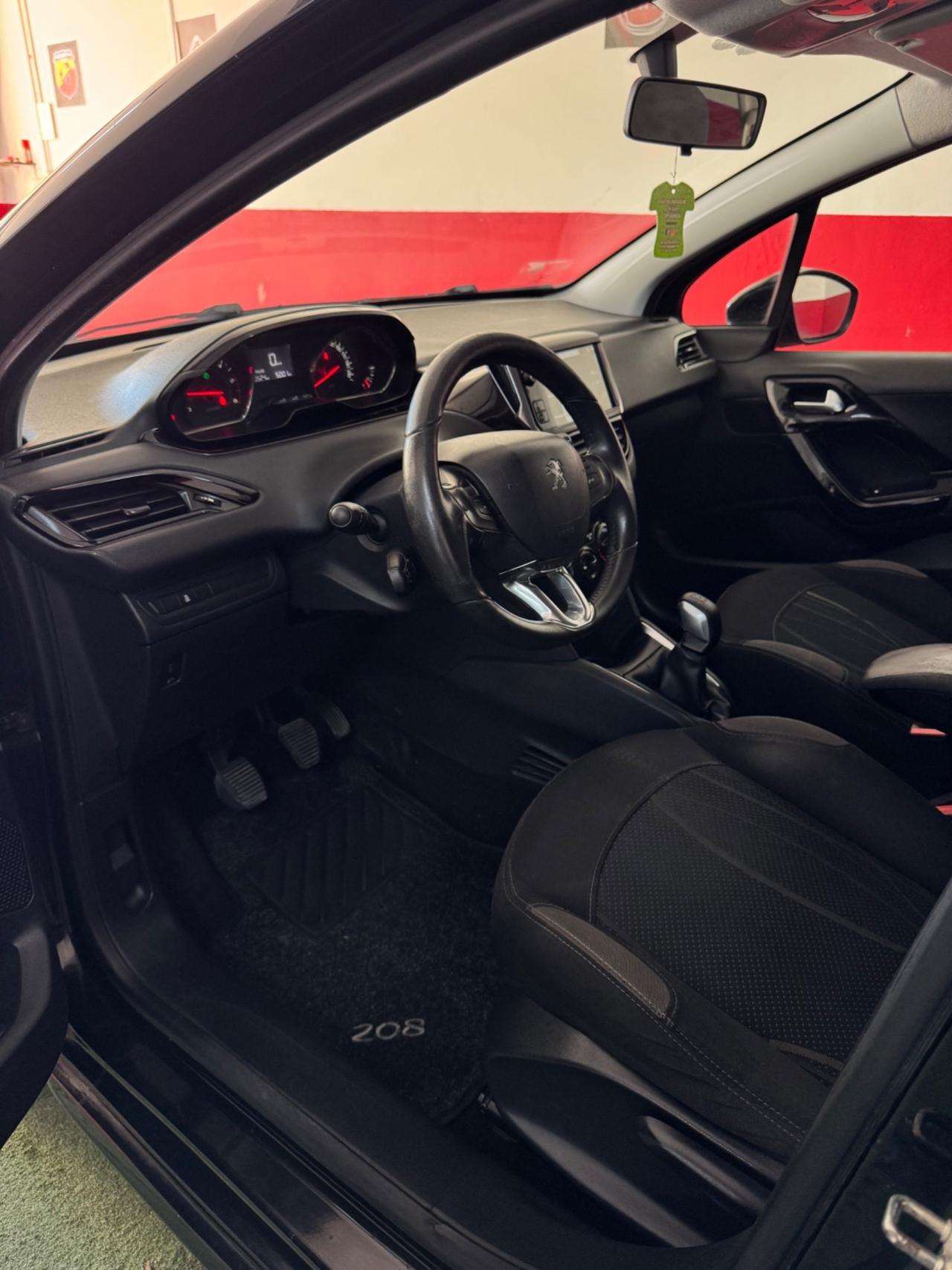 Peugeot 208 1.4 HDi 68 CV 5 porte Access