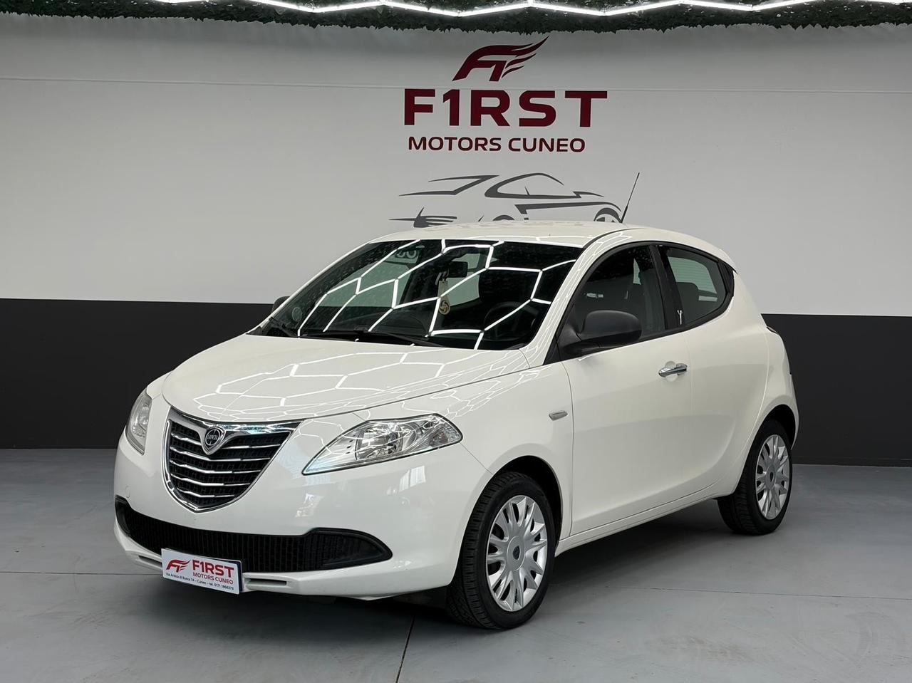 Lancia Ypsilon 1.2 69 CV 5 porte S&S Platinum