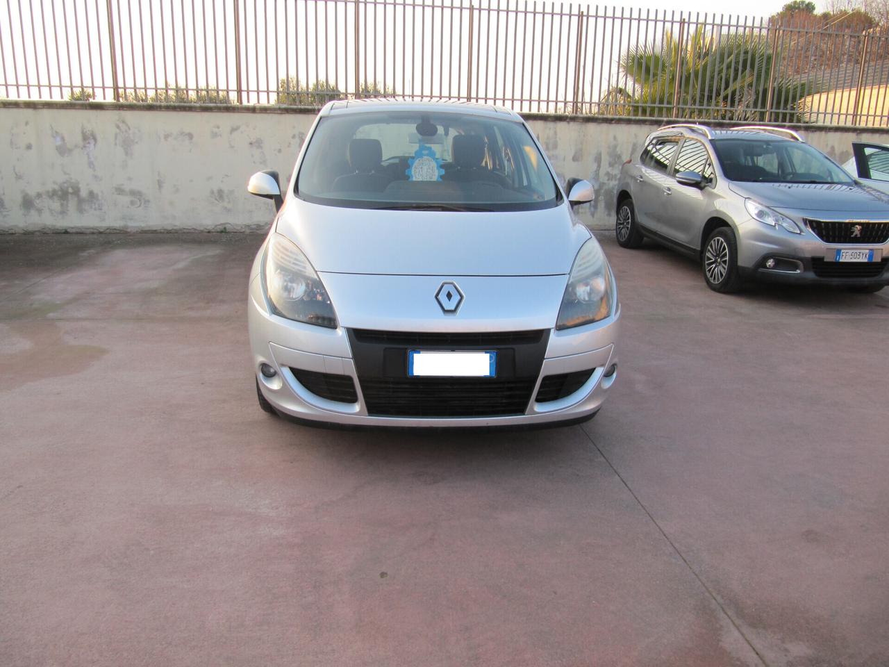 Renault Scénic X-Mod 1.9 dCi 130CV Luxe