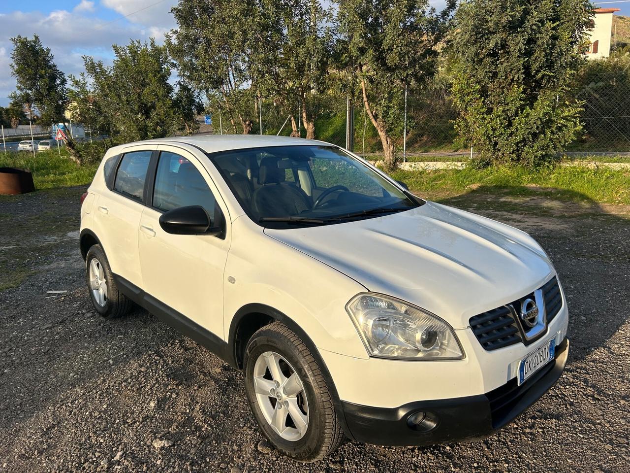 Nissan Qashqai 2.0 dCi DPF 4WD Tekna