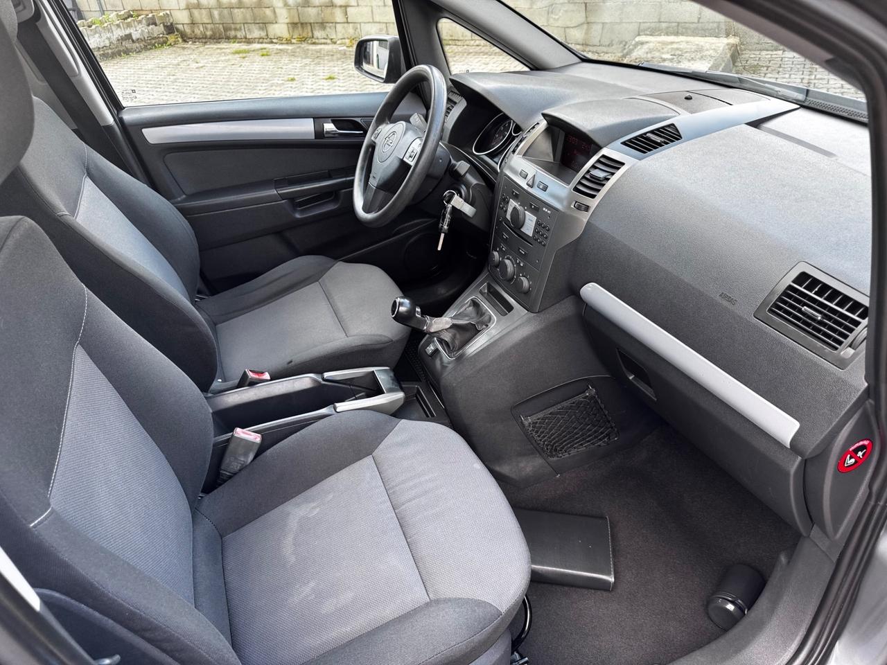 Opel Zafira 1.6 16V GPL gancio traino 7 posti