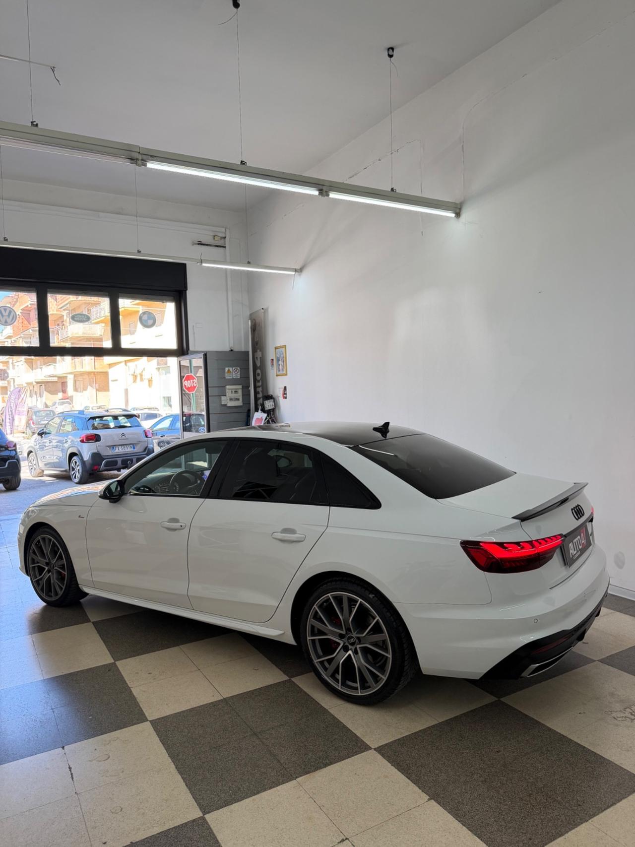 Audi A4 40 TDI quattro S tronic line edition PARI A NUOVO
