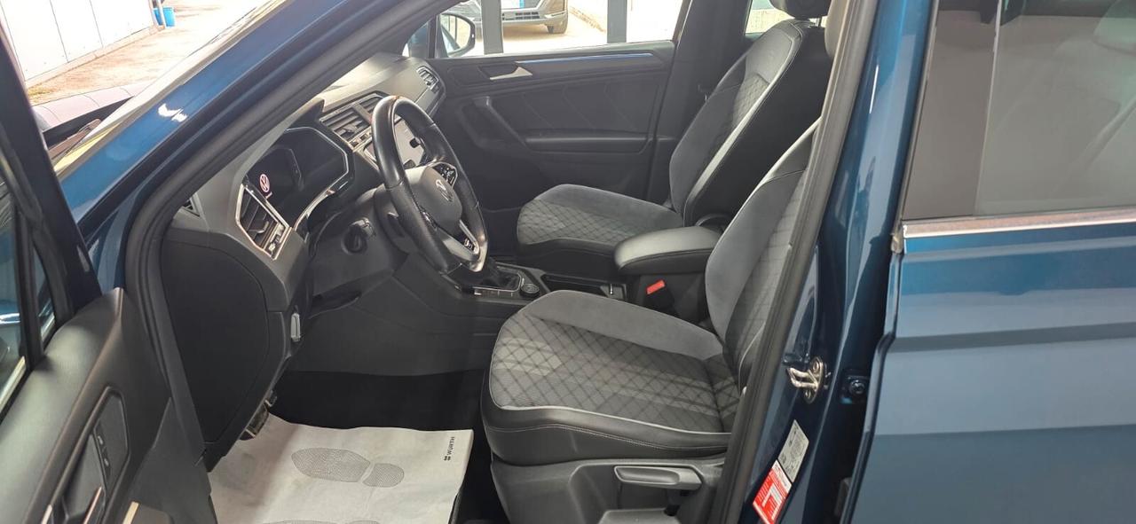 Volkswagen Tiguan 2.0 TDI 150 CV SCR DSG 4MOTION R-Line