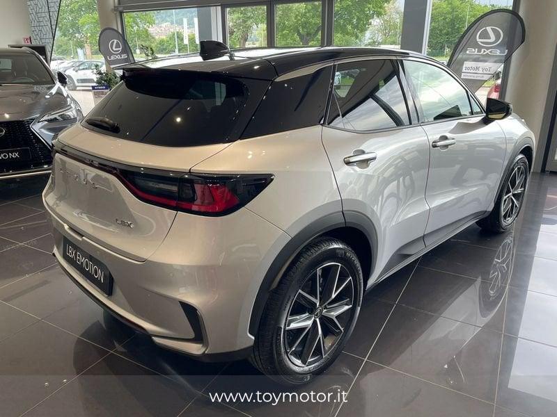 Lexus LBX Hybrid Emotion
