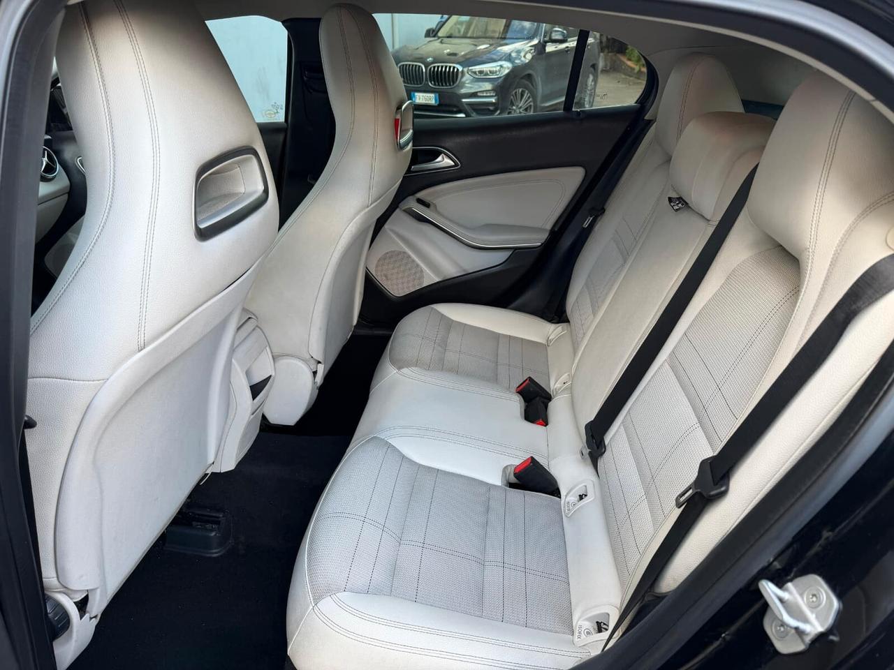 Mercedes-benz GLA 200 d Automatic Sport