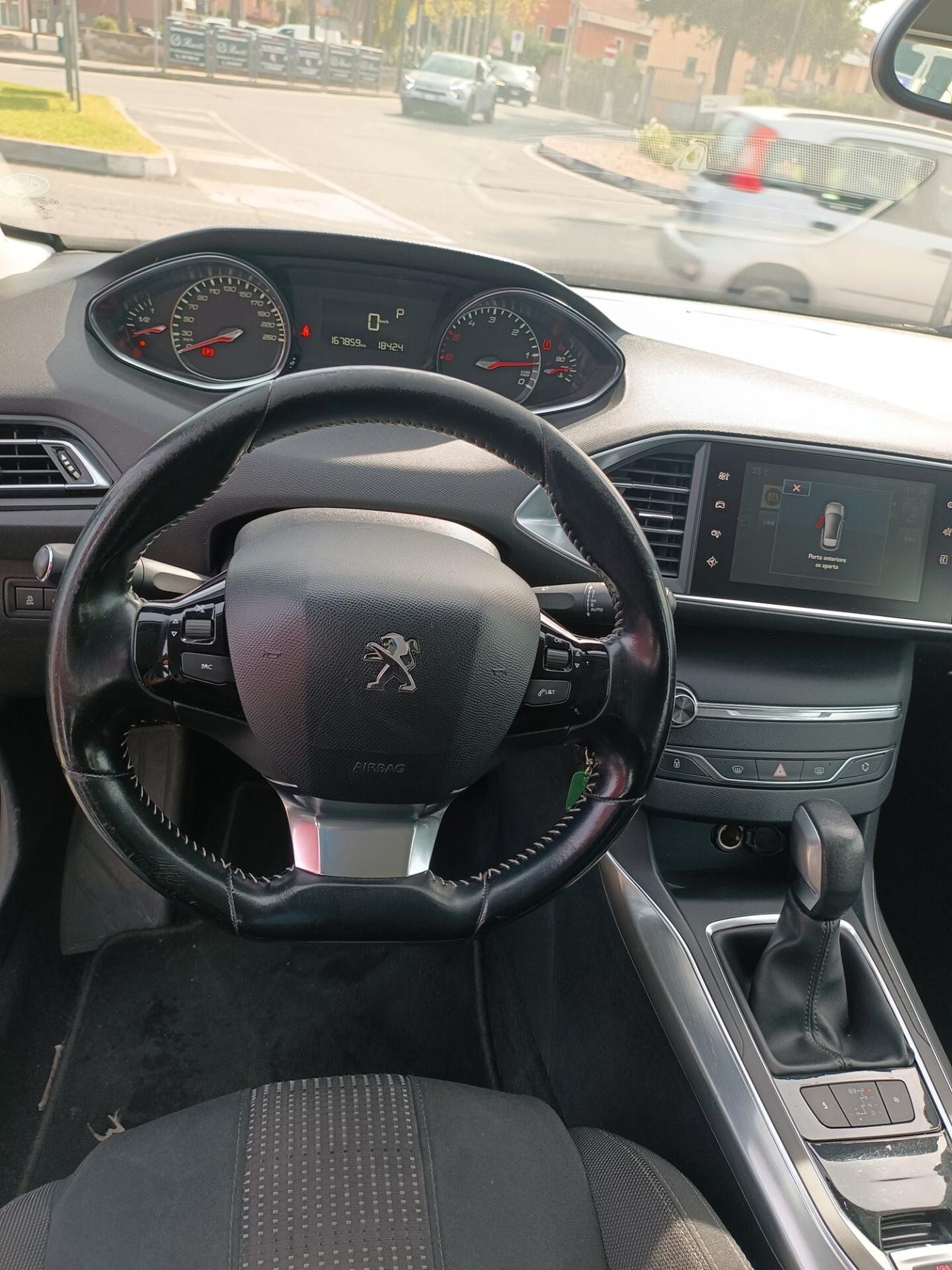 Peugeot 308 BlueHDi 120 S&S EAT6 Allure