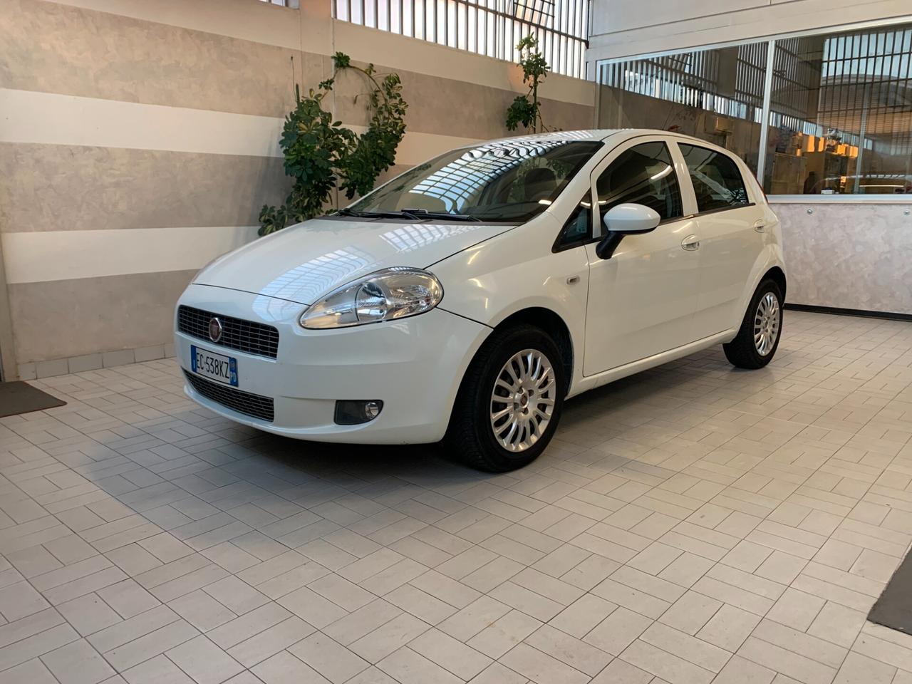 Fiat Grande Punto 1.2 5 porte OK NEO PATENTATI