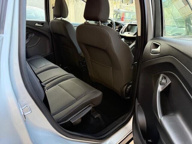 Ford Kuga 2.0 TDCI 120 CV S&S 2WD Powershift ST-Li