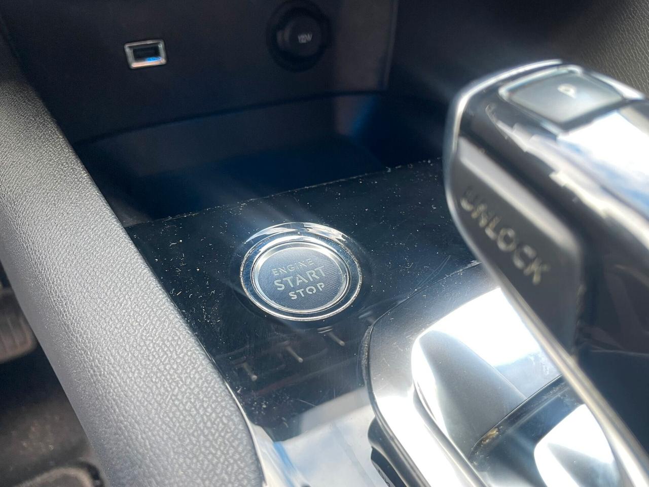 PEUGEOT 3008 1.5HDI ALLURE EAT8 130cv