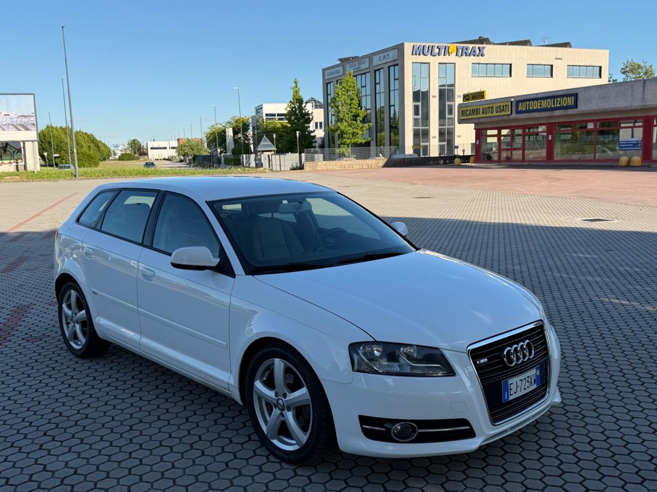 Audi A3 SPB 1.6 TDI CR F.AP. Young Edition