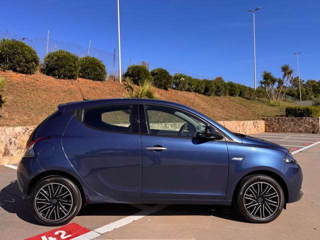 LANCIA Ypsilon 1.0 HYBRID GOLD 5 POSTI+NAVI+SENSORI