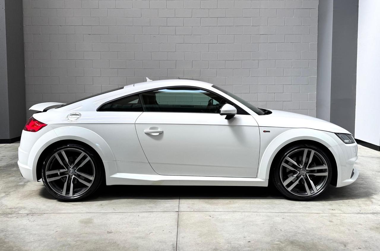 Audi TT Coupé 2.0 TFSI S line