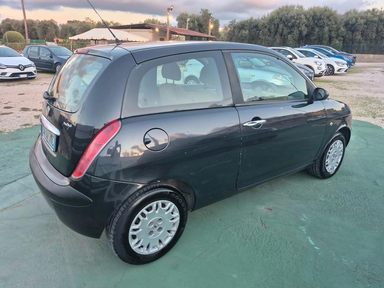 Lancia Ypsilon 1.3 Multijet 16V Platino