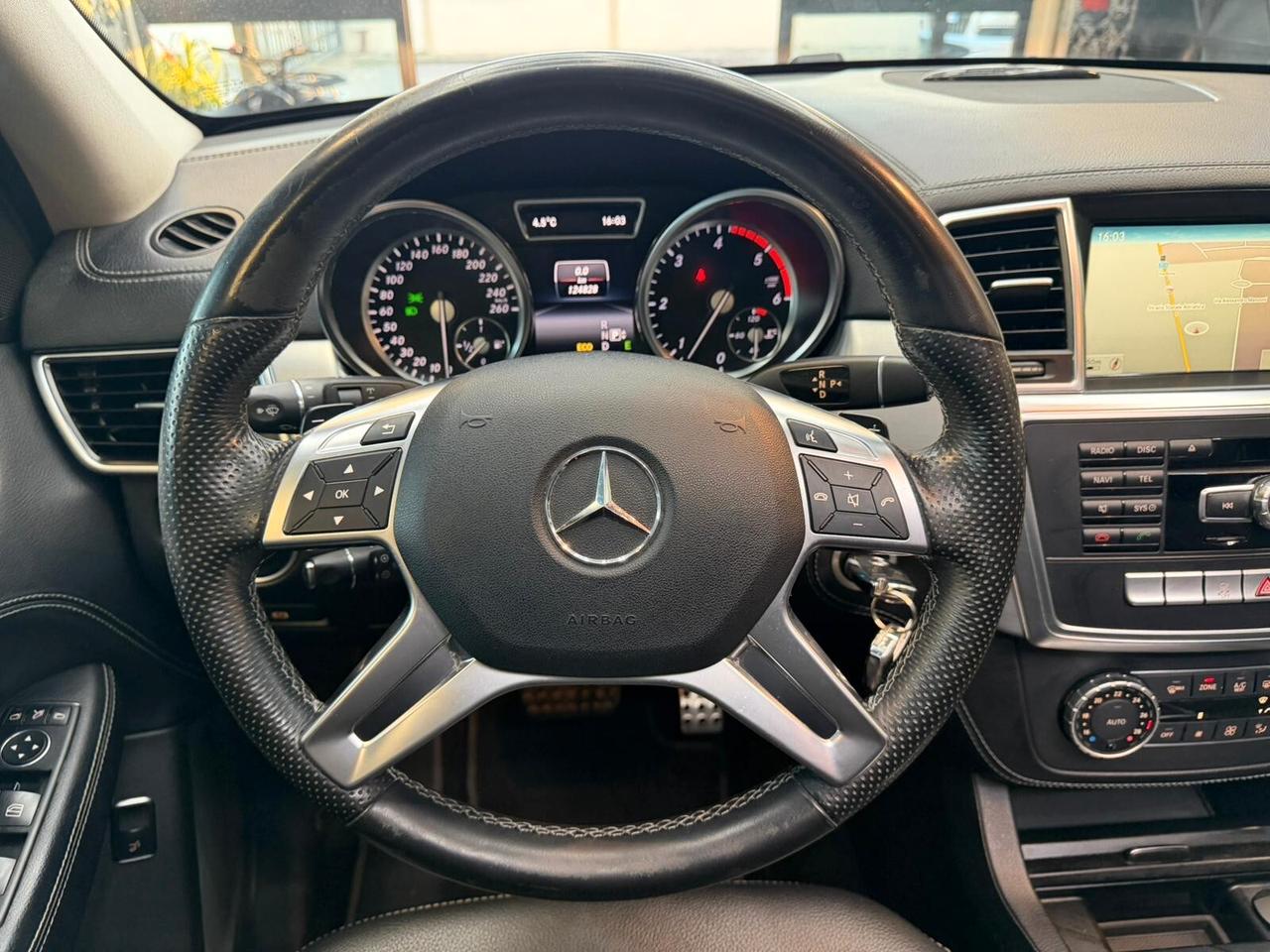 Mercedes-benz ML 250 BlueTEC 4Matic Premium Edition 16