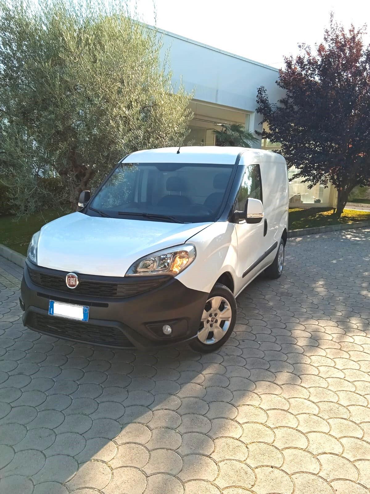 Fiat Doblo'-2015