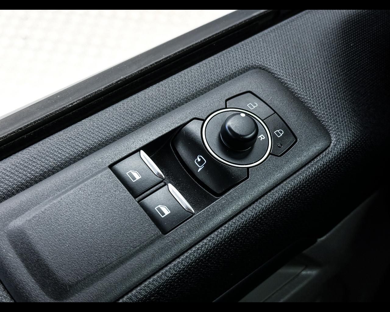 FORD Tourneo Custom 2ªs - Tourneo Custom 320 2.0 EcoBlue 170CV aut. PC Titanium