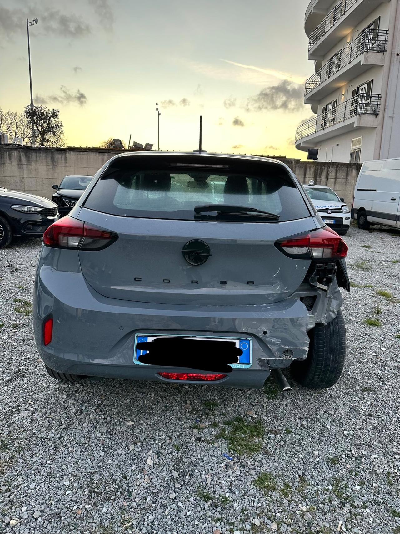 Opel Corsa 1.2 03/2025 incedentata