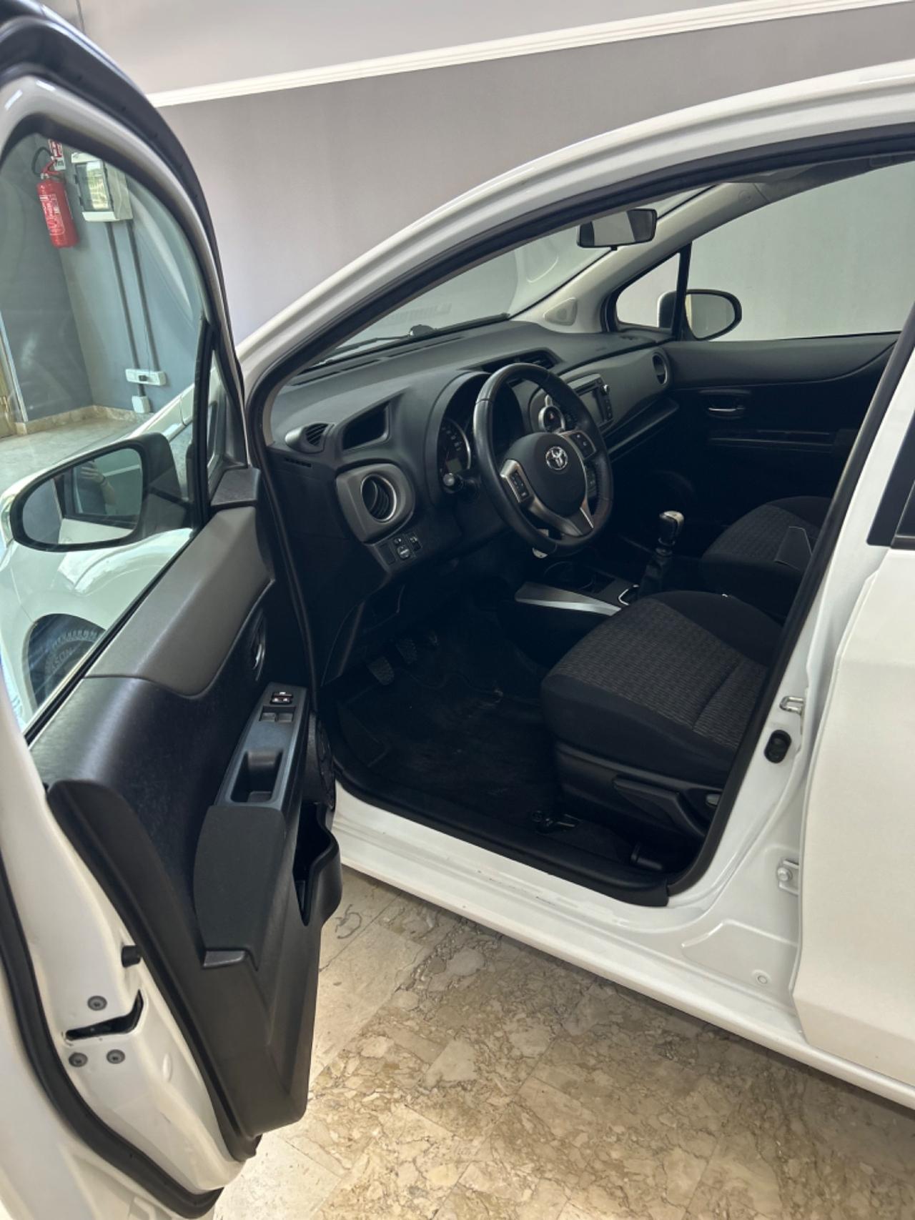 Toyota Yaris 1.4 D-4D 5 porte Lounge