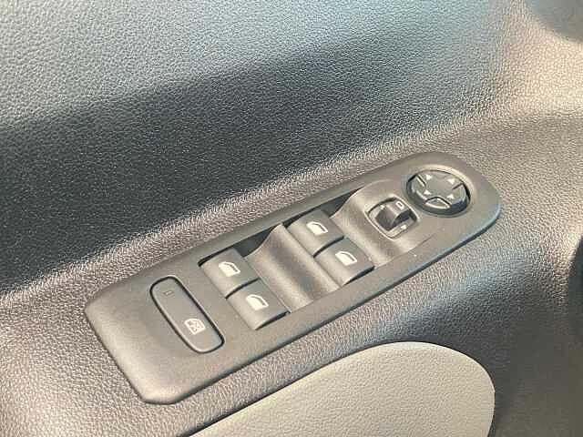 Peugeot Rifter BlueHDi 100 Active Standard