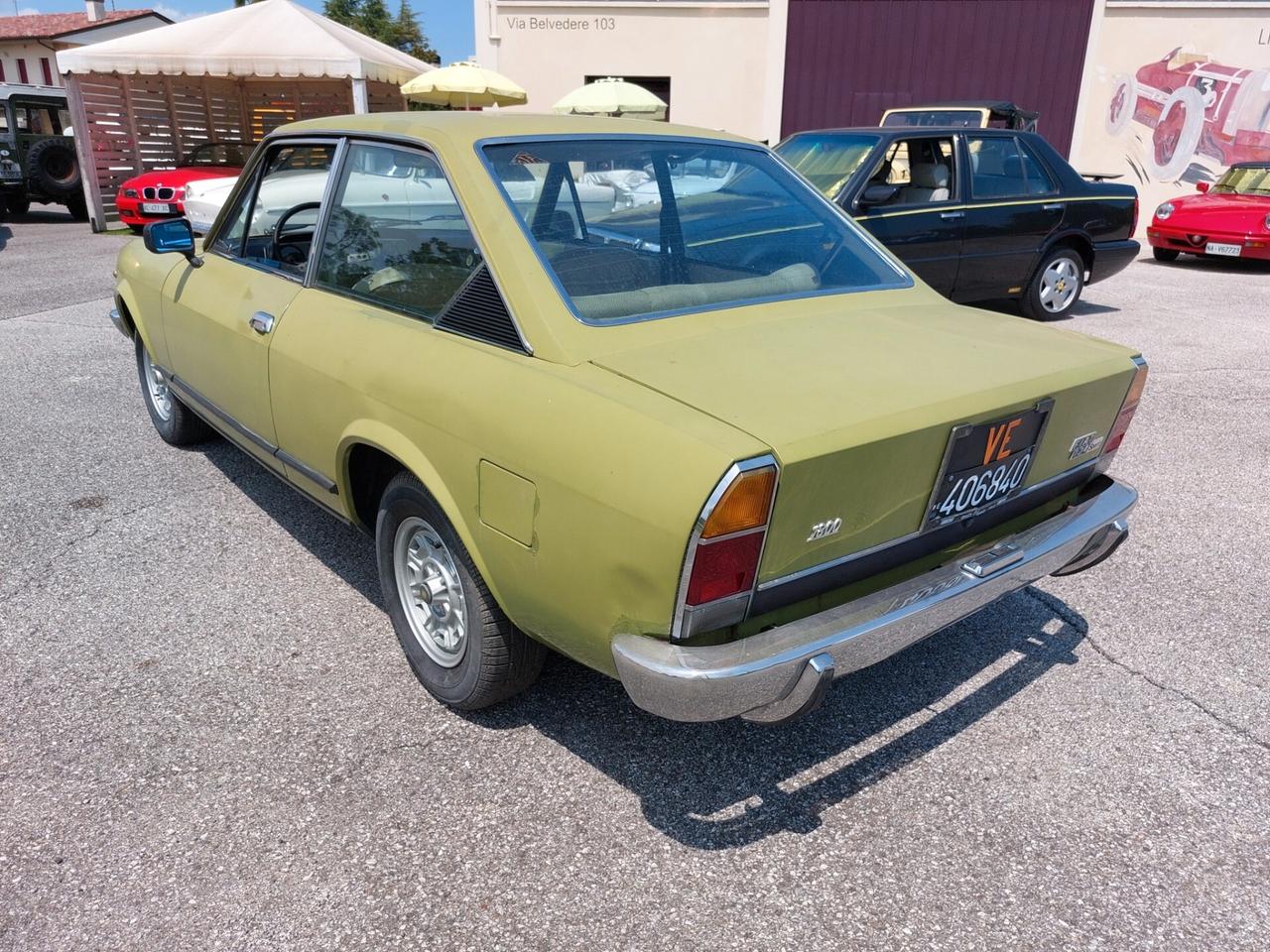 Fiat 124 Coupe 1800 del 1973 con aria-condizionata