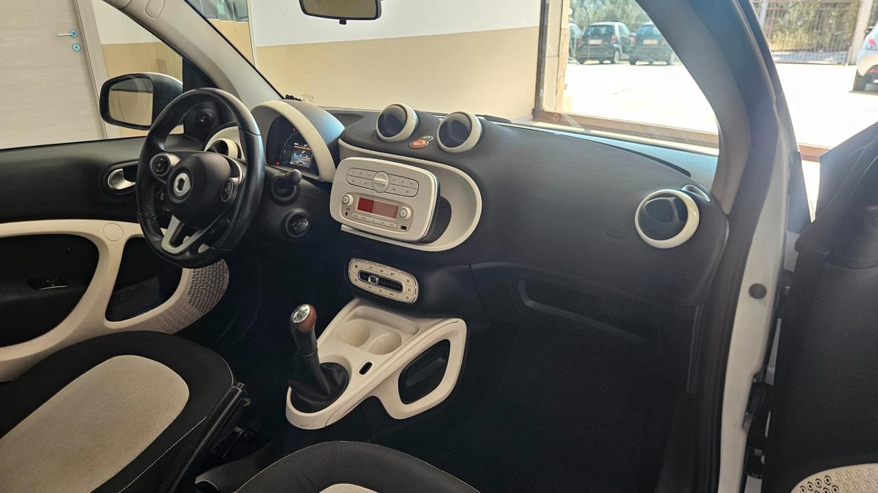 Smart ForTwo 1000 52 kW MHD coupé passion