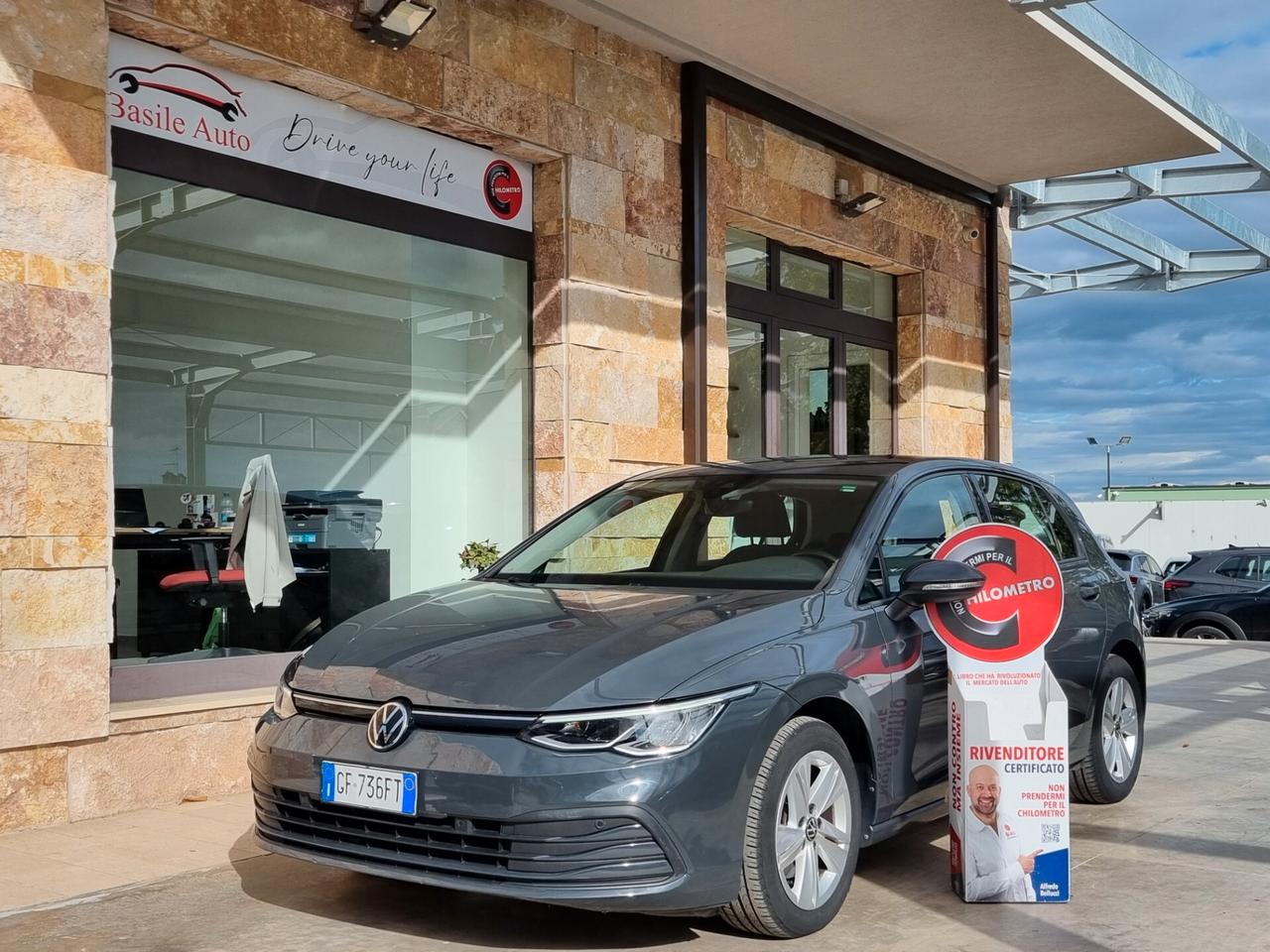 Volkswagen Golf VIII 1.0 etsi evo Life 110cv dsg