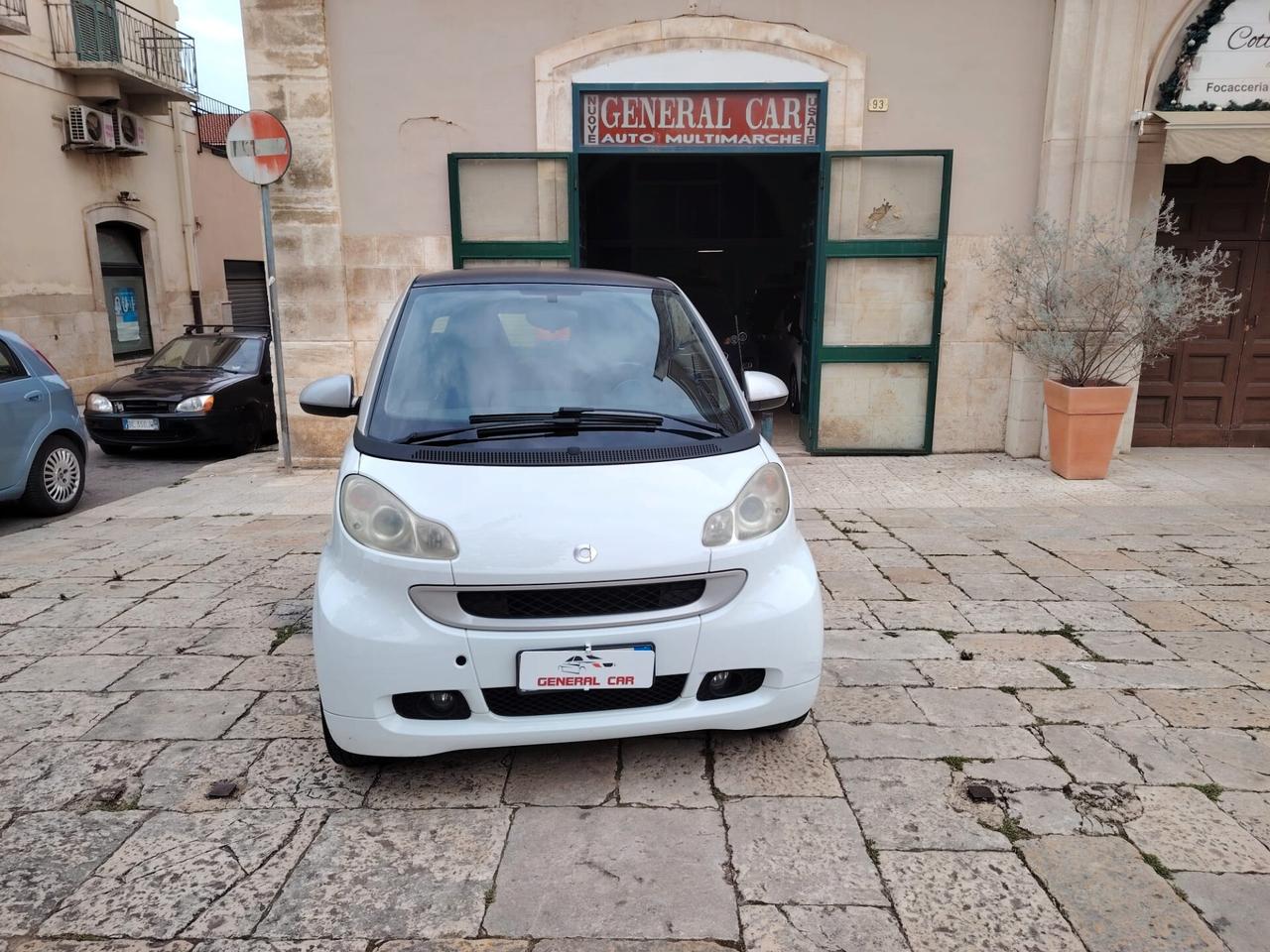 Smart ForTwo 1000 52 kW coupé passion