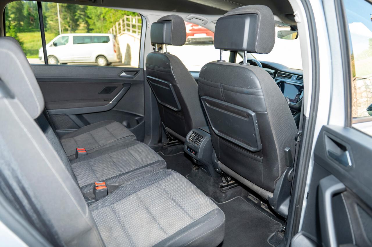 Volkswagen Touran 2.0TDI 7 POSTI
