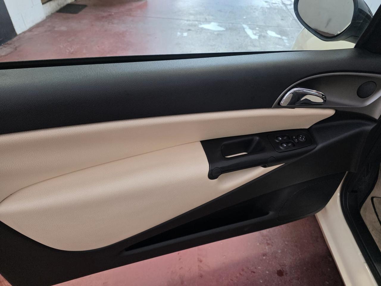Lancia Ypsilon 1.4 16V Platino NEOPAT AUTOMATICA