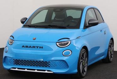 ABARTH 500e Scorpionissima JBL Premium Tetto Panoramico