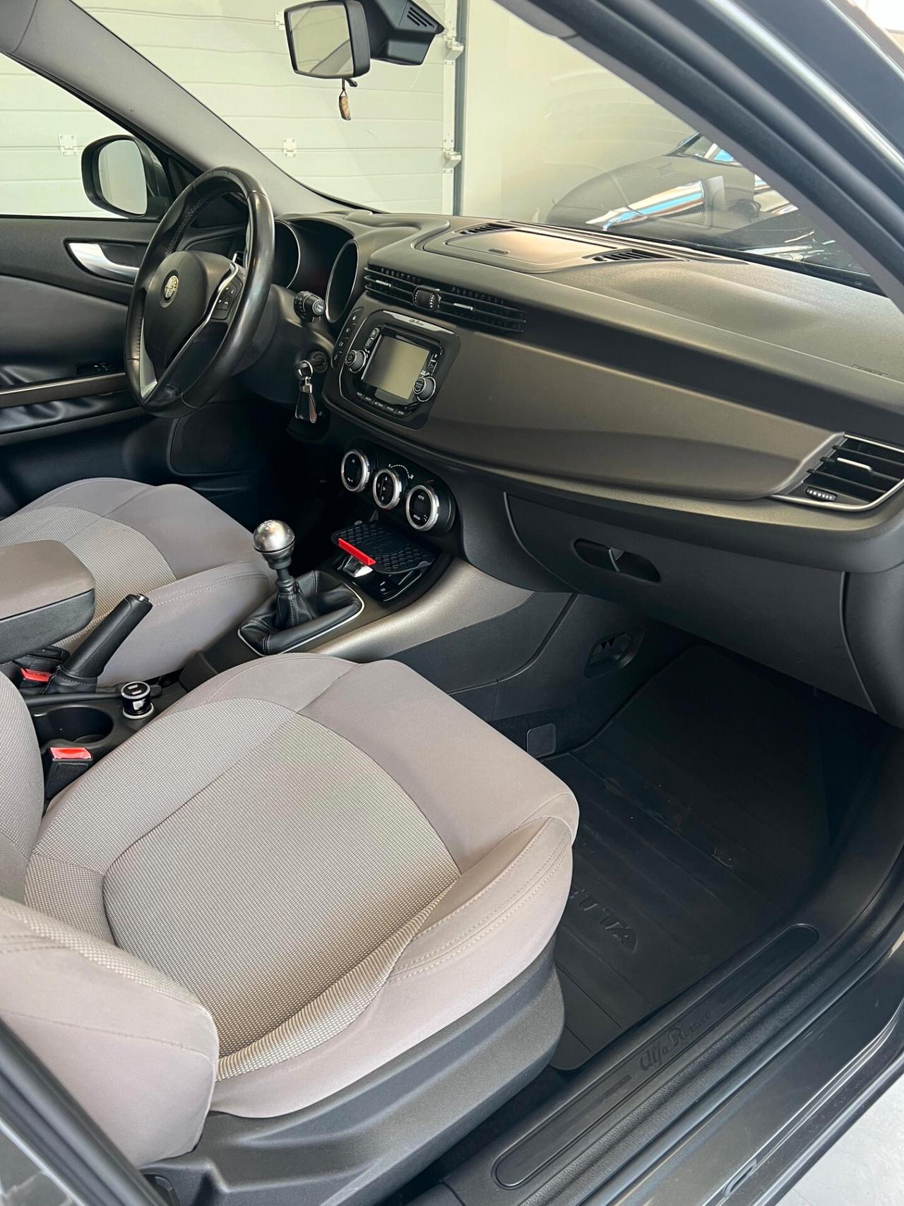Alfa Romeo Giulietta 1.6 JTDm-2 120 CV Distinctive