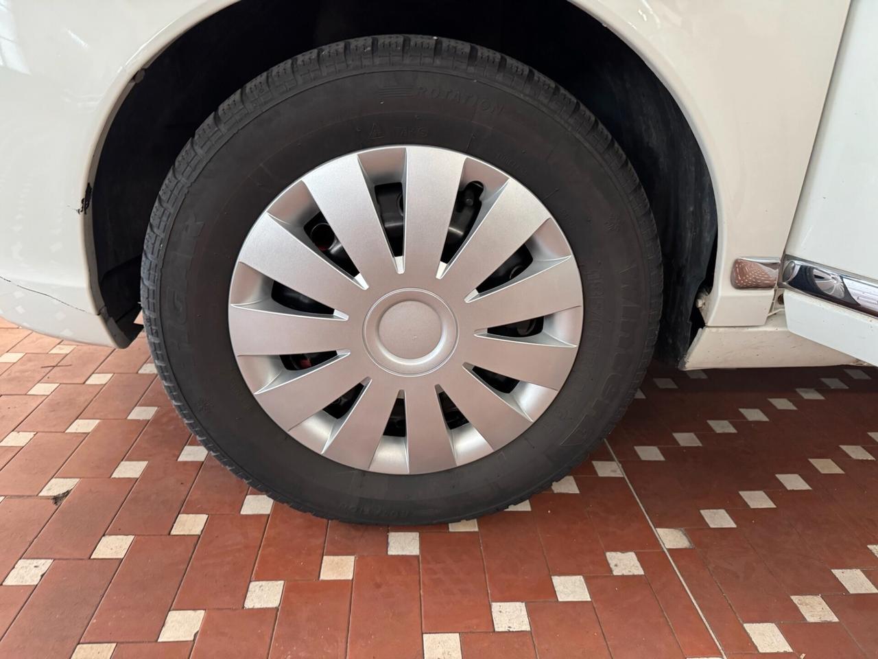 Lancia Ypsilon 1.2 69 CV Unyca NEOPATENTATI