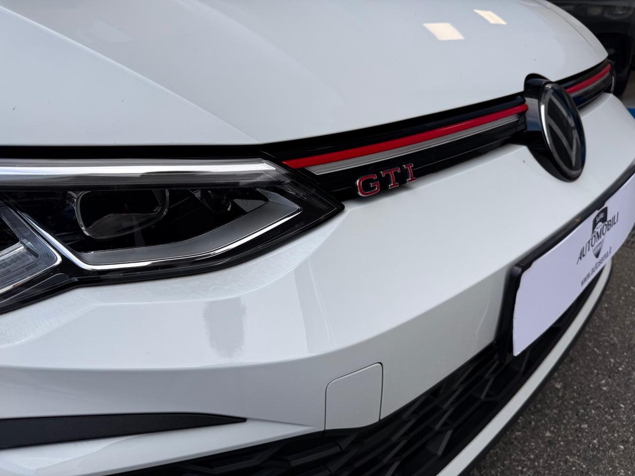 Volkswagen Golf GTI 2.0 TSI DSG PERFORMANCE