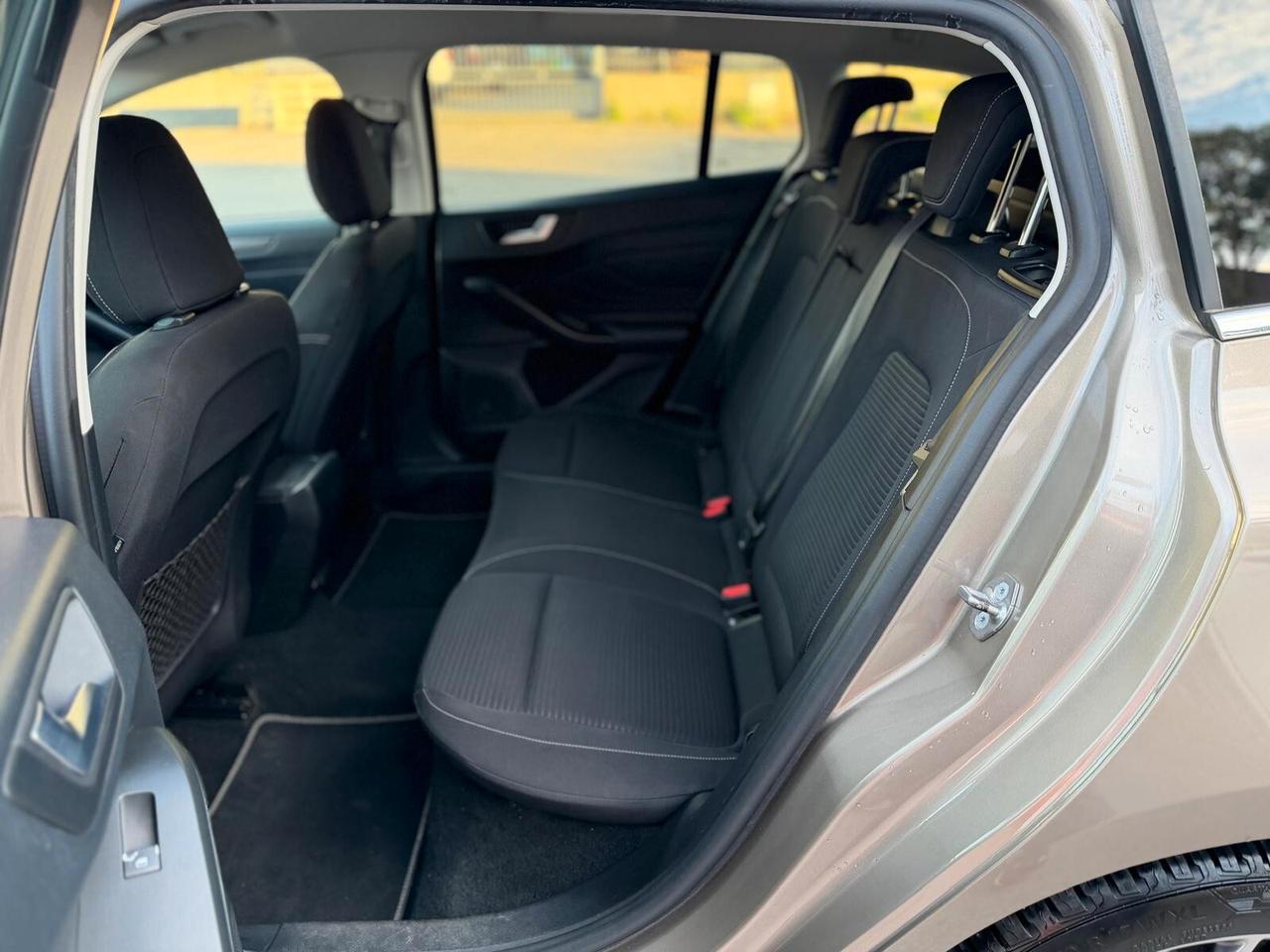Ford Focus 1.5 5P TITANIUM